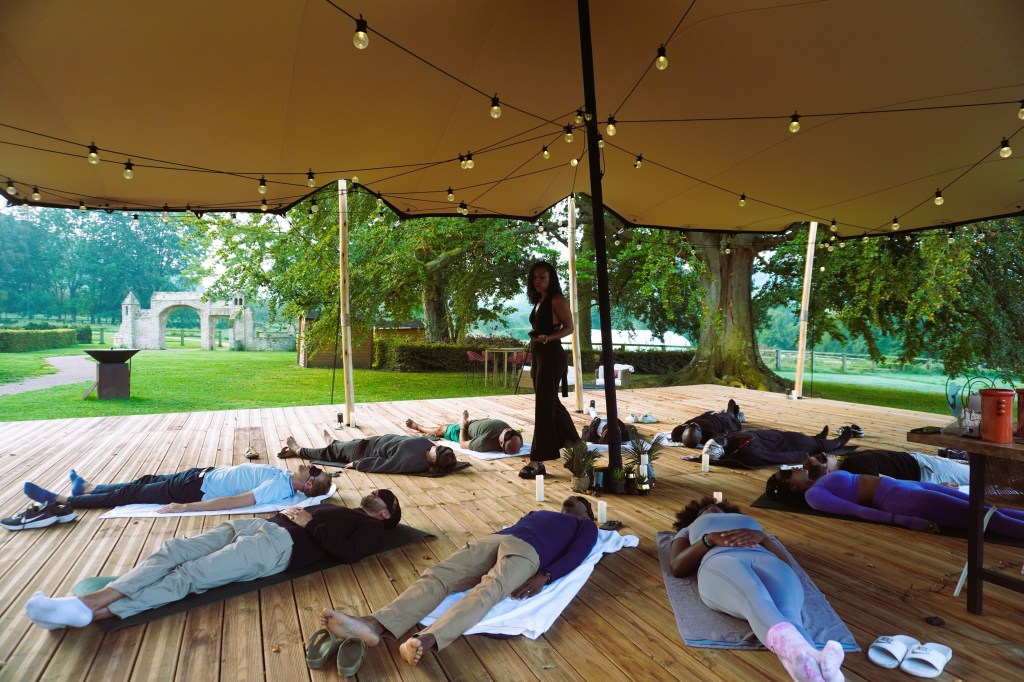 DU 7 AU 11 FÉVRIER 2024 : RETRAITE DE YOGA ET BREATHWORK –&nbsp;BOURGOGNE